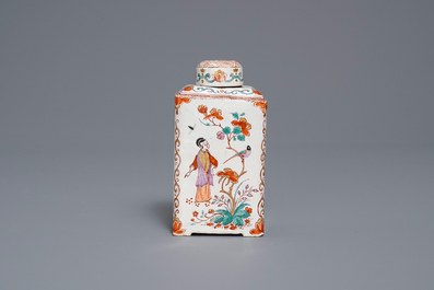 A Dutch Delft dor&eacute; 'chinoiserie' tea caddy and cover, 18th C.